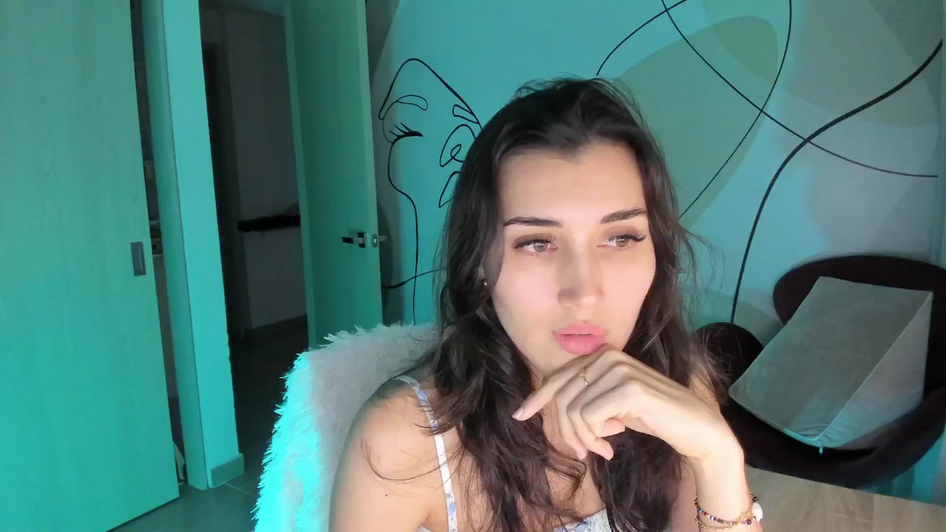Gallery image thumbnail from Angelnaaughty's myfreecams stream on, 06/02/2025, 23:59 image 18 of 20