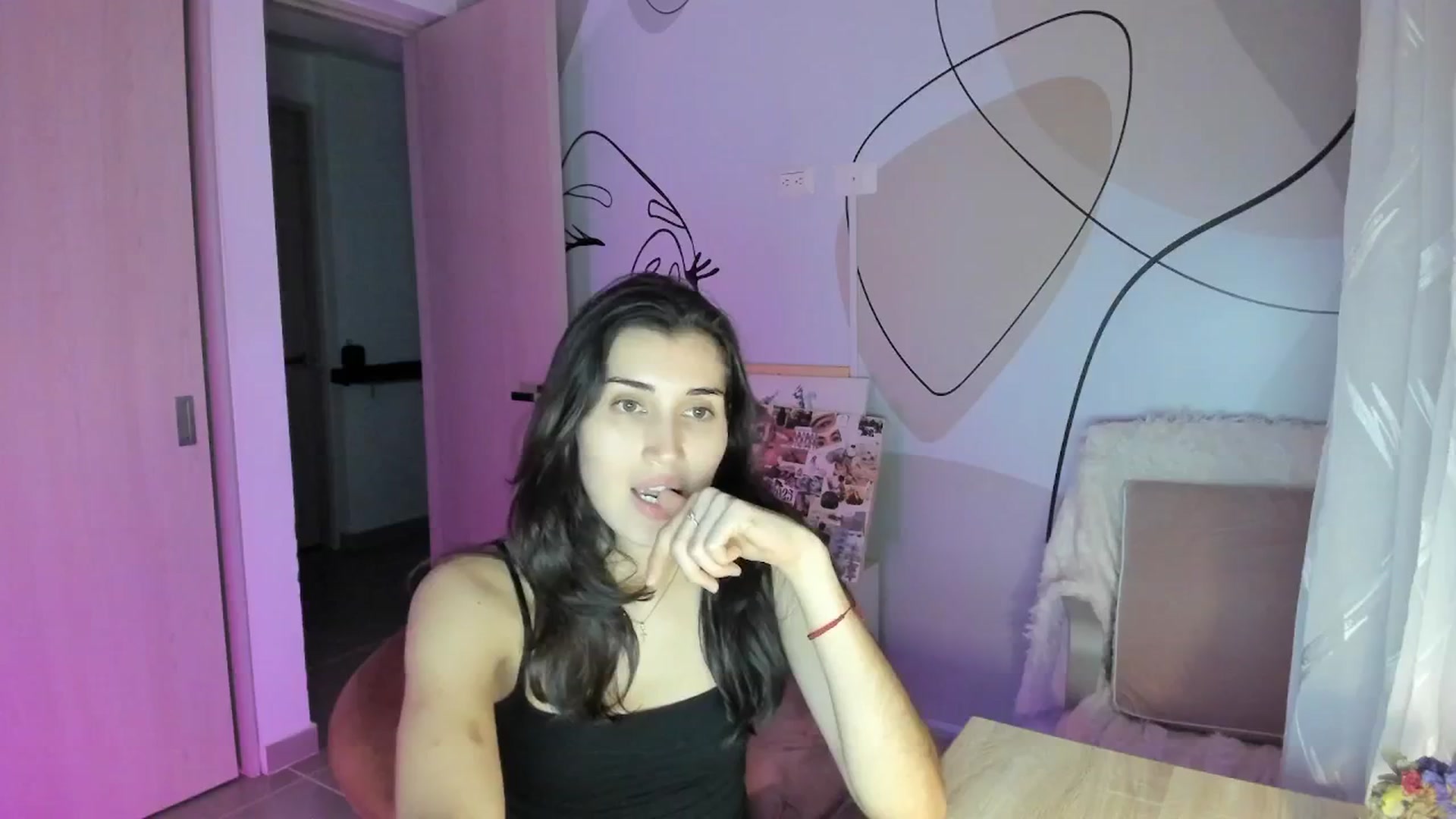 Gallery image thumbnail from Angelnaaughty's myfreecams stream on, 09/13/2025, 24:09 image 11 of 20