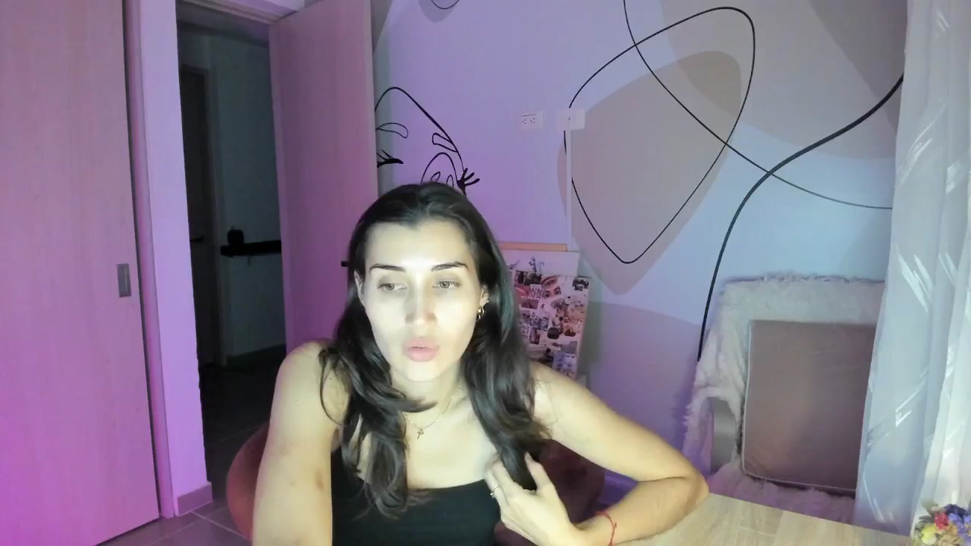 Gallery image thumbnail from Angelnaaughty's myfreecams stream on, 09/13/2025, 24:09 image 9 of 20