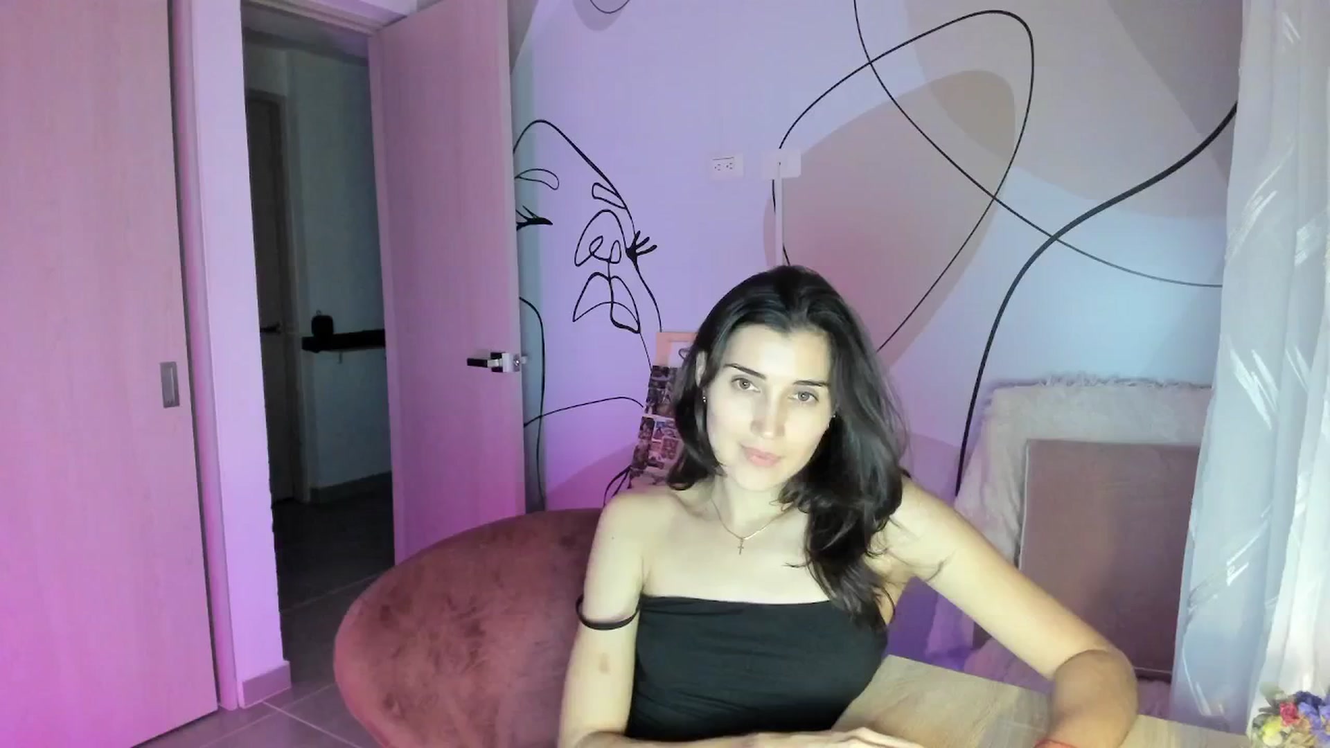 Gallery image thumbnail from Angelnaaughty's myfreecams stream on, 09/13/2025, 24:09 image 18 of 20