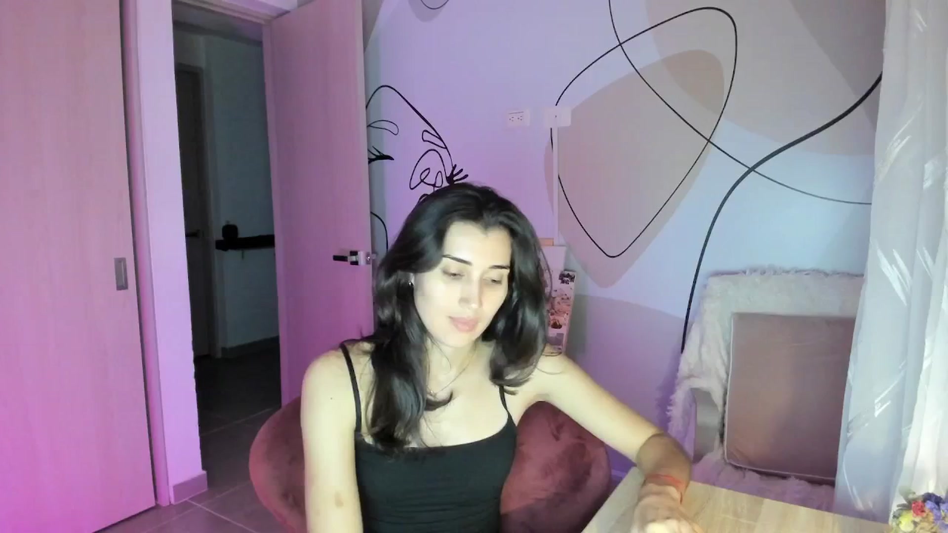 Gallery image thumbnail from Angelnaaughty's myfreecams stream on, 09/13/2025, 24:09 image 12 of 20