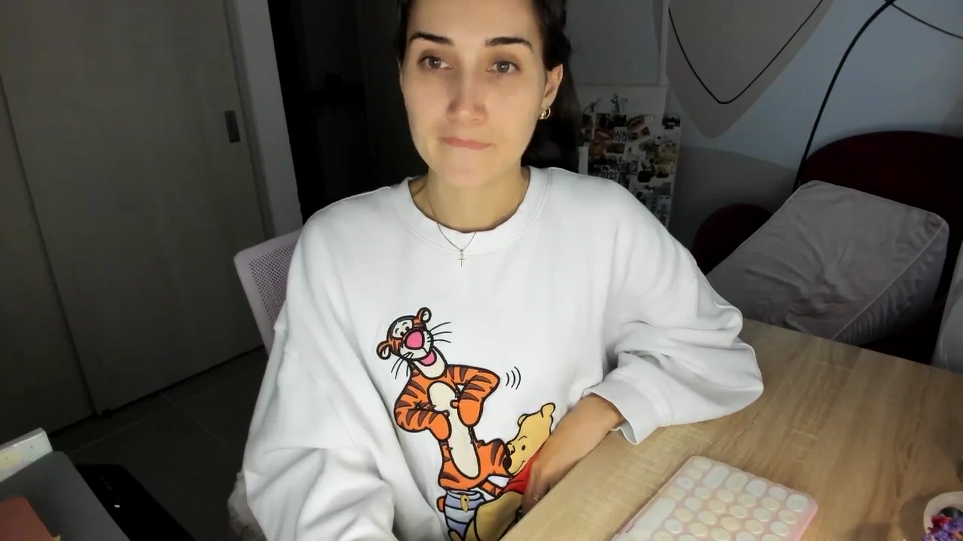 Gallery image thumbnail from Angelnaaughty's myfreecams stream on, 10/17/2025, 22:46 image 8 of 20