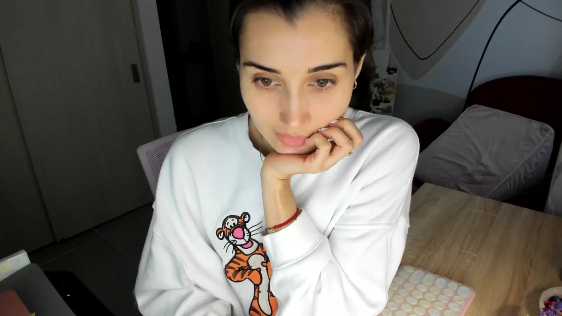 Gallery image thumbnail from Angelnaaughty's myfreecams stream on, 10/17/2025, 22:46 image 7 of 20