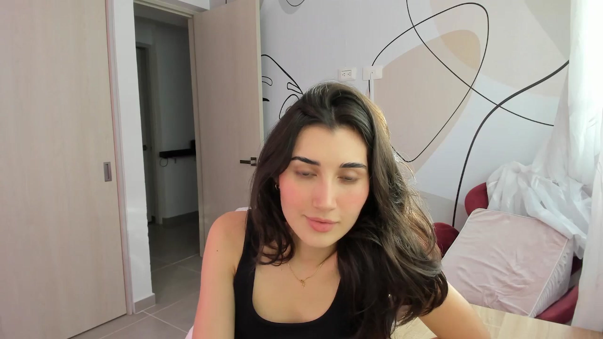 Gallery image thumbnail from Angelnaaughty's myfreecams stream on, 10/21/2025, 21:26 image 15 of 20