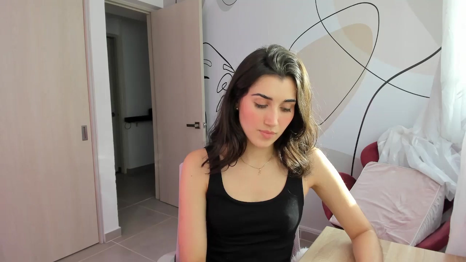 Gallery image thumbnail from Angelnaaughty's myfreecams stream on, 10/21/2025, 21:26 image 18 of 20