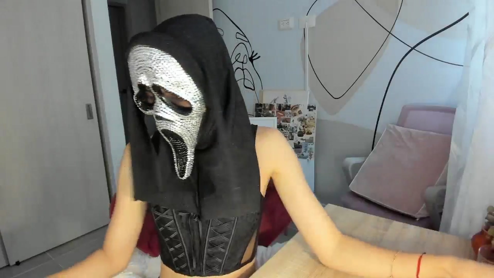 Gallery image thumbnail from Angelnaaughty's myfreecams stream on, 10/23/2025, 22:10 image 18 of 20