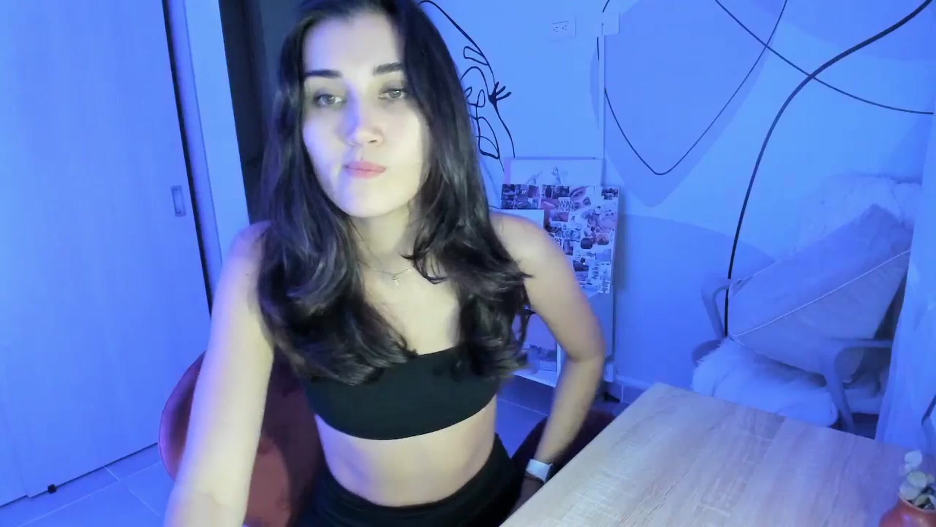Gallery image thumbnail from Angelnaaughty's myfreecams stream on, 10/29/2025, 24:17 image 7 of 20