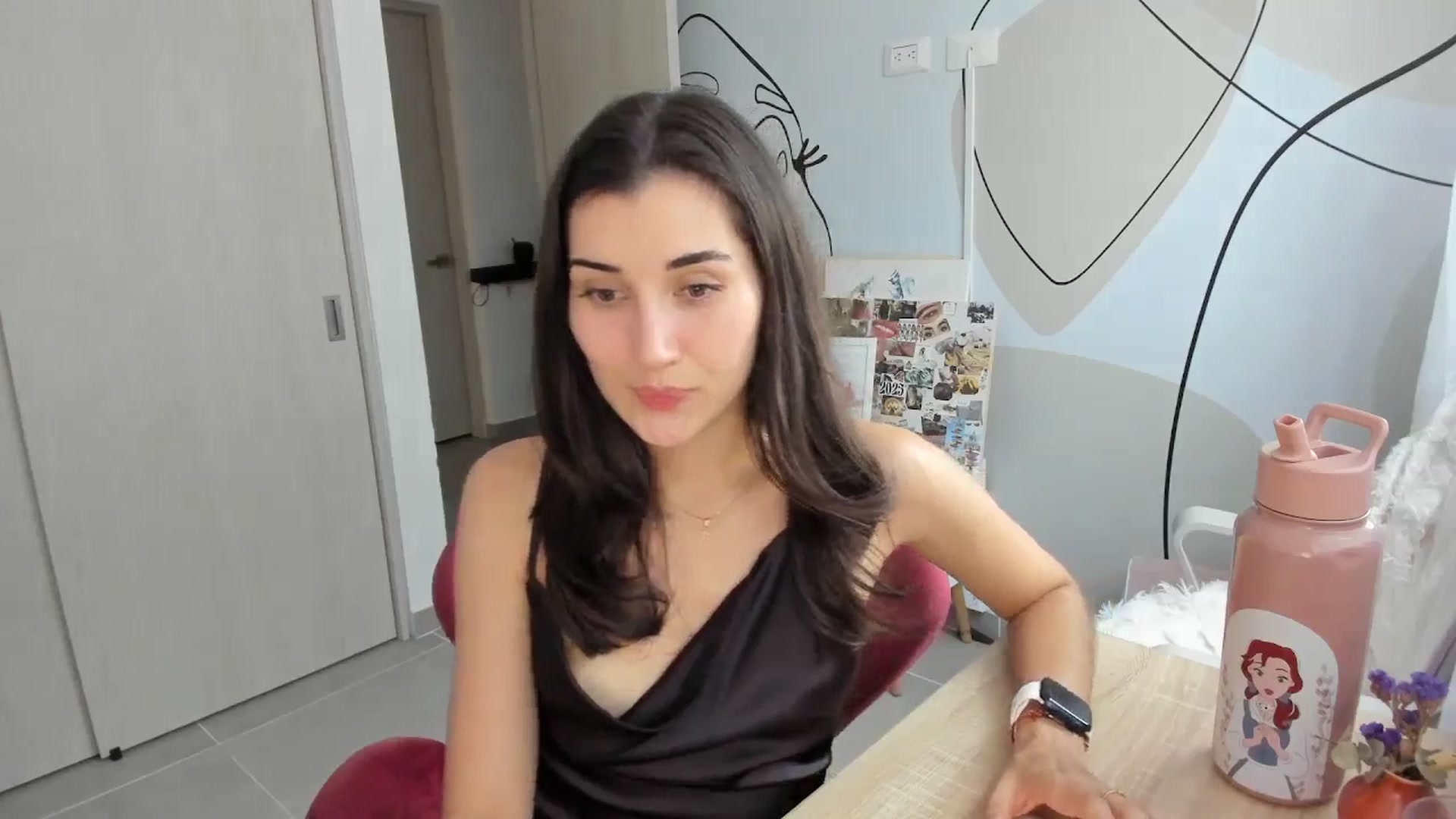 Gallery image thumbnail from Angelnaaughty's myfreecams stream on, 10/29/2025, 21:26 image 19 of 20