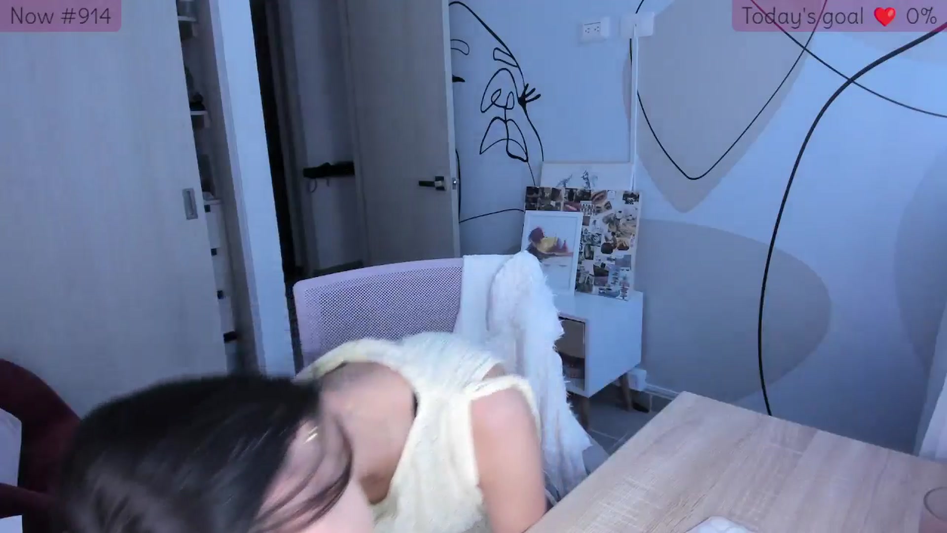Gallery image thumbnail from Angelnaaughty's myfreecams stream on, 11/15/2025, 22:18 image 3 of 20