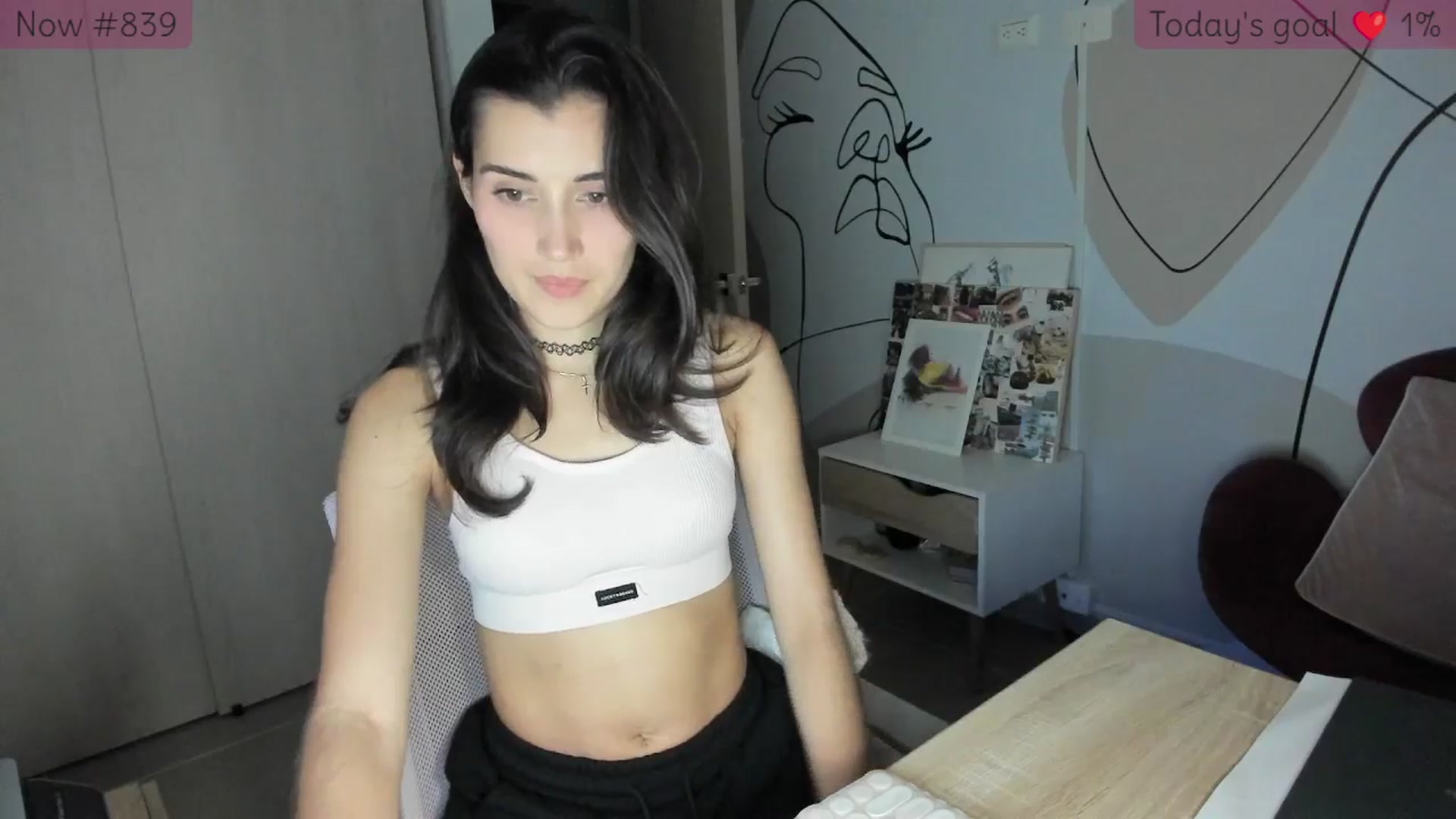 Gallery image thumbnail from Angelnaaughty's myfreecams stream on, 11/26/2025, 24:03 image 20 of 20