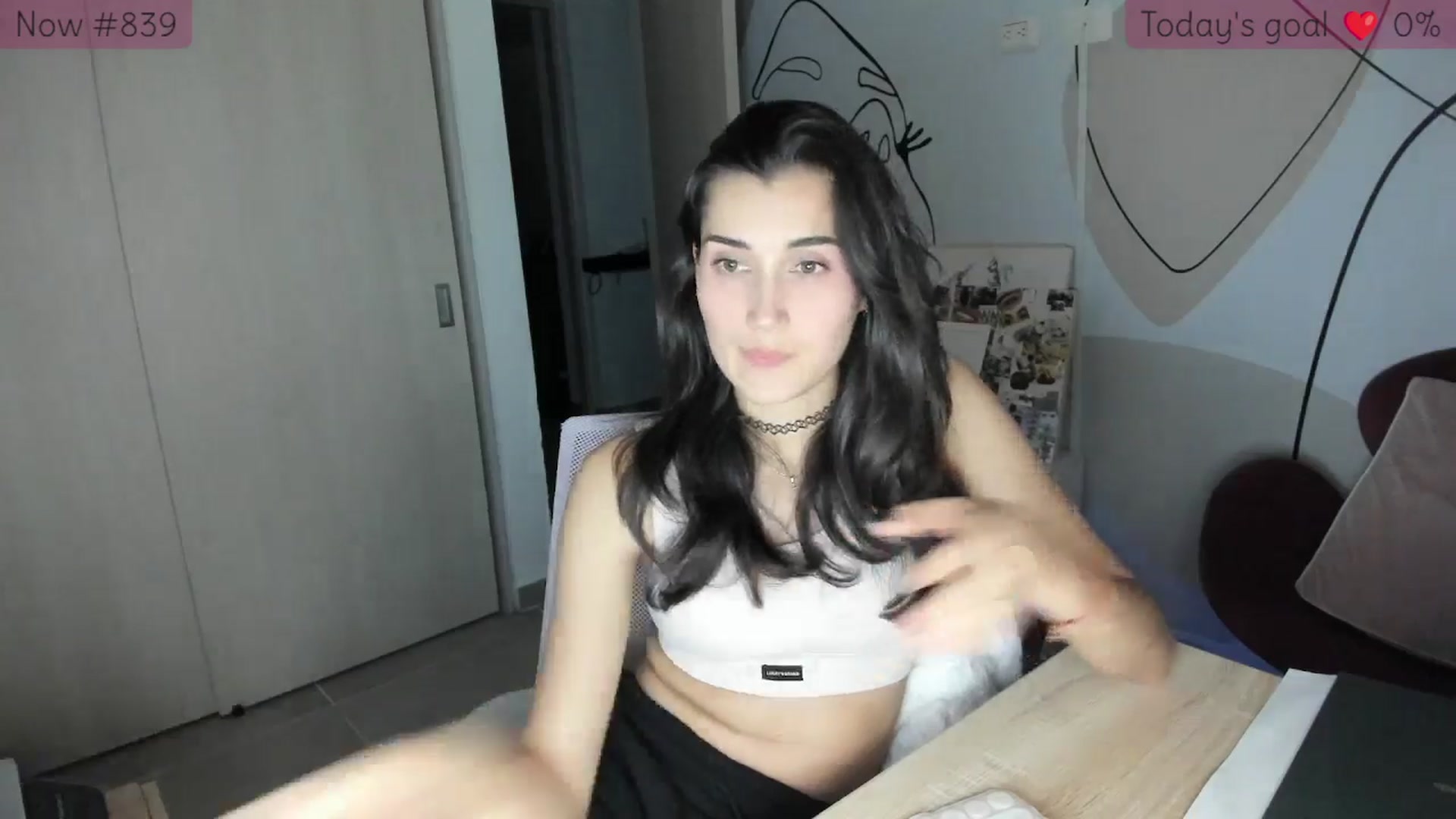 Gallery image thumbnail from Angelnaaughty's myfreecams stream on, 11/26/2025, 24:03 image 5 of 20