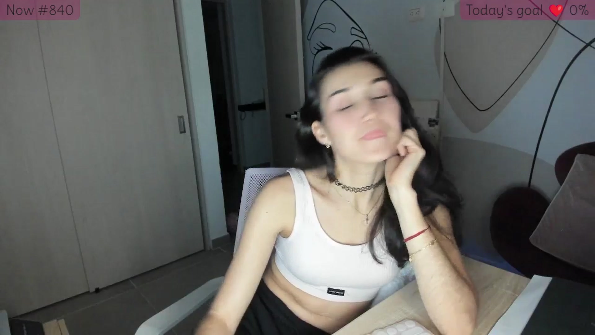Gallery image thumbnail from Angelnaaughty's myfreecams stream on, 11/26/2025, 24:03 image 11 of 20