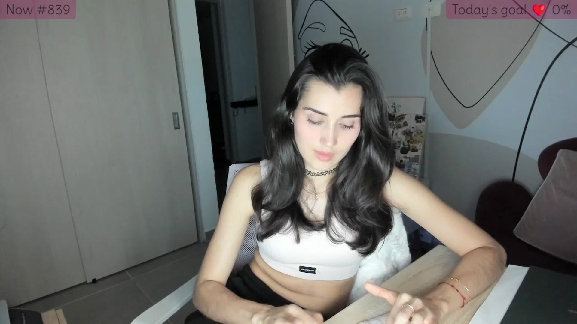 Gallery image thumbnail from Angelnaaughty's myfreecams stream on, 11/26/2025, 24:03 image 3 of 20