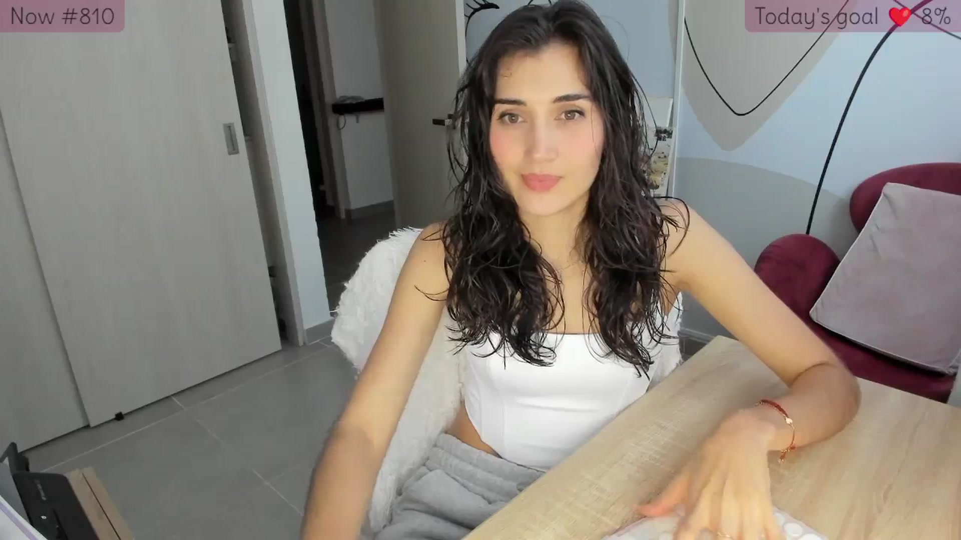 Gallery image thumbnail from Angelnaaughty's myfreecams stream on, 11/27/2025, 23:34 image 9 of 20