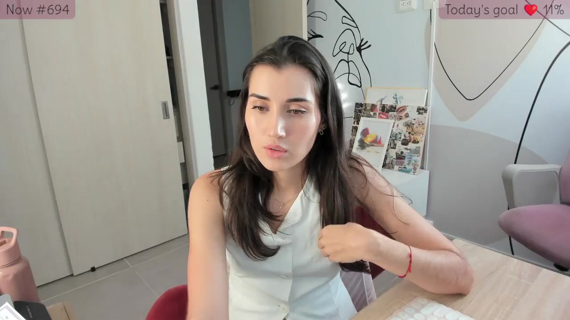 Gallery image thumbnail from Angelnaaughty's myfreecams stream on, 11/30/2025, 02:54 image 13 of 20