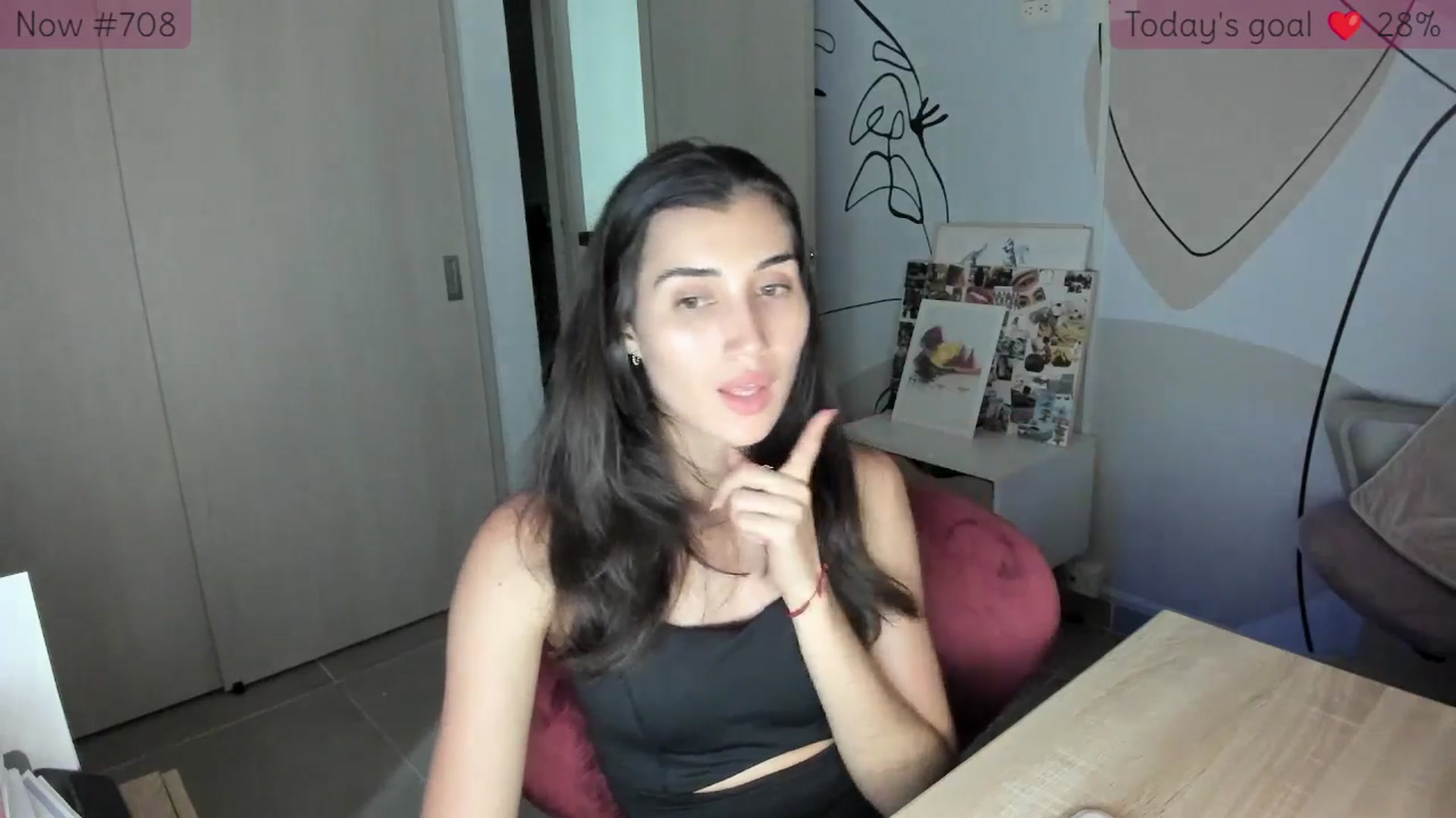 Gallery image thumbnail from Angelnaaughty's myfreecams stream on, 12/01/2025, 24:30 image 14 of 20