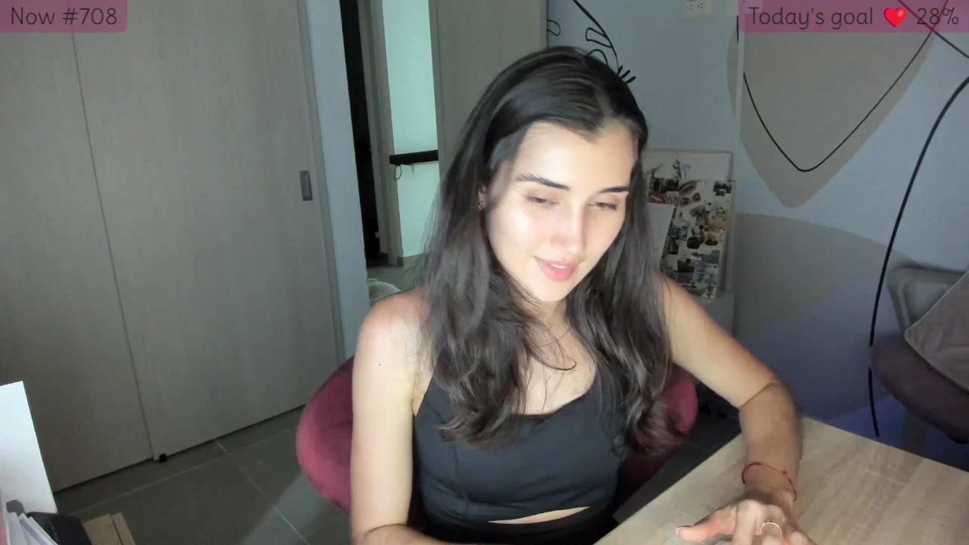 Gallery image thumbnail from Angelnaaughty's myfreecams stream on, 12/01/2025, 24:30 image 13 of 20