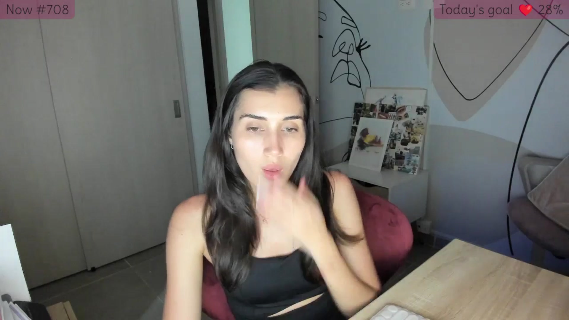 Gallery image thumbnail from Angelnaaughty's myfreecams stream on, 12/01/2025, 24:30 image 15 of 20