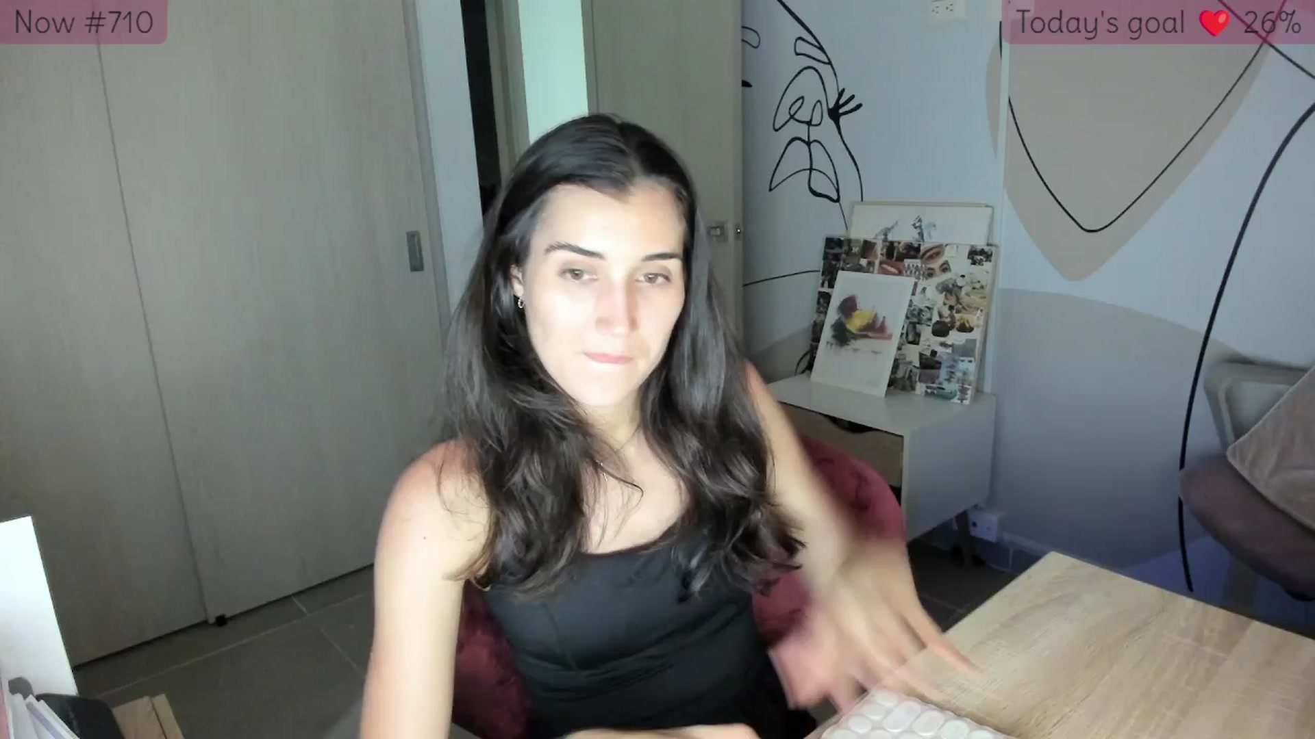 Gallery image thumbnail from Angelnaaughty's myfreecams stream on, 12/01/2025, 24:30 image 1 of 20