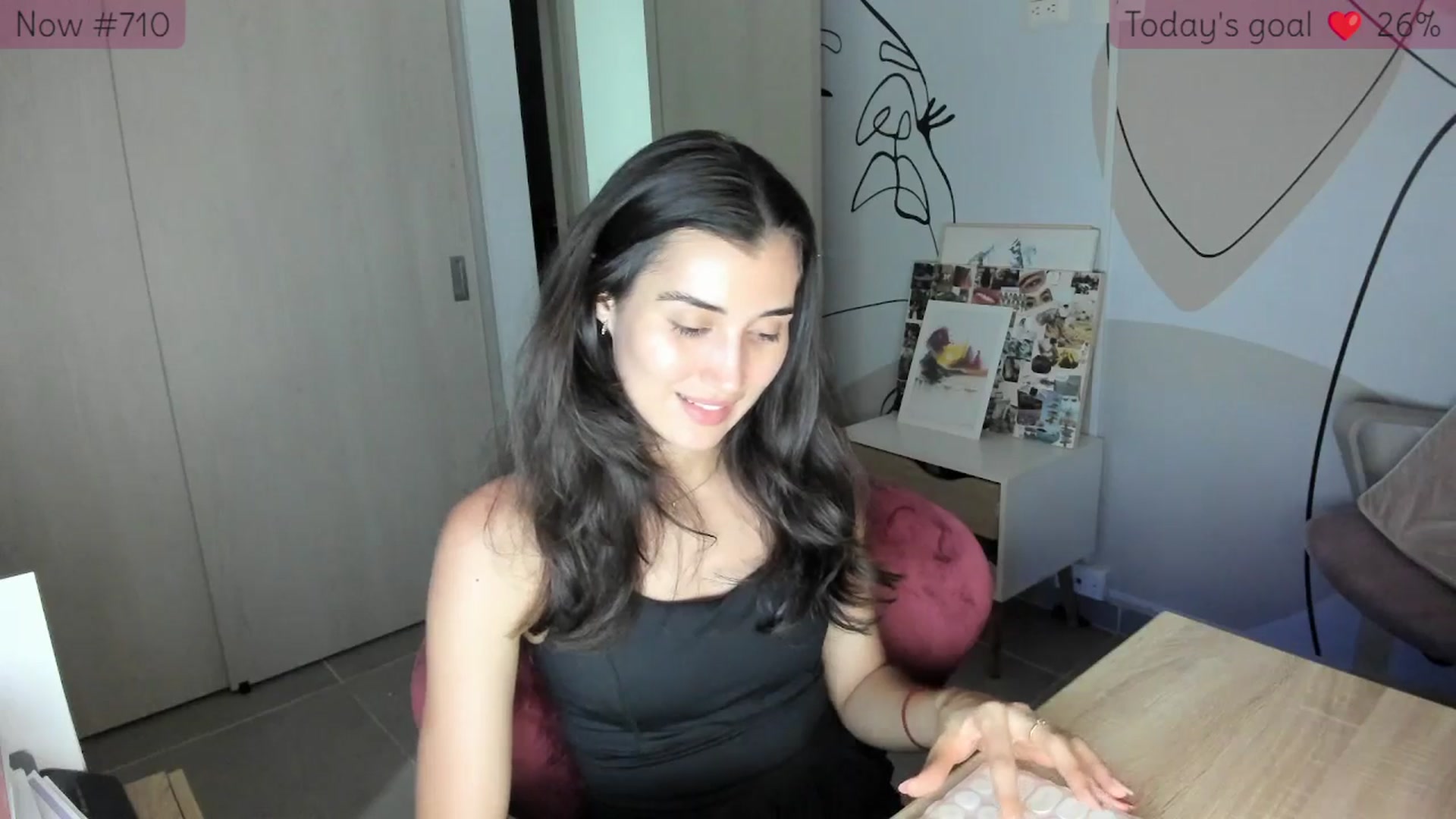 Gallery image thumbnail from Angelnaaughty's myfreecams stream on, 12/01/2025, 24:30 image 3 of 20