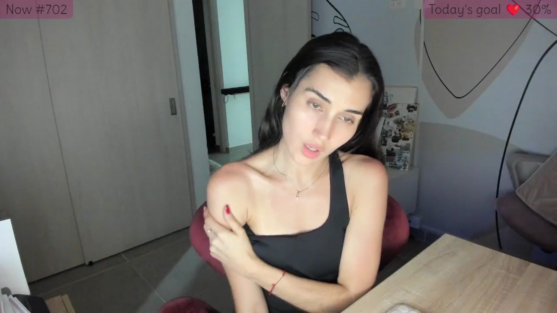 Gallery image thumbnail from Angelnaaughty's myfreecams stream on, 12/01/2025, 24:30 image 18 of 20