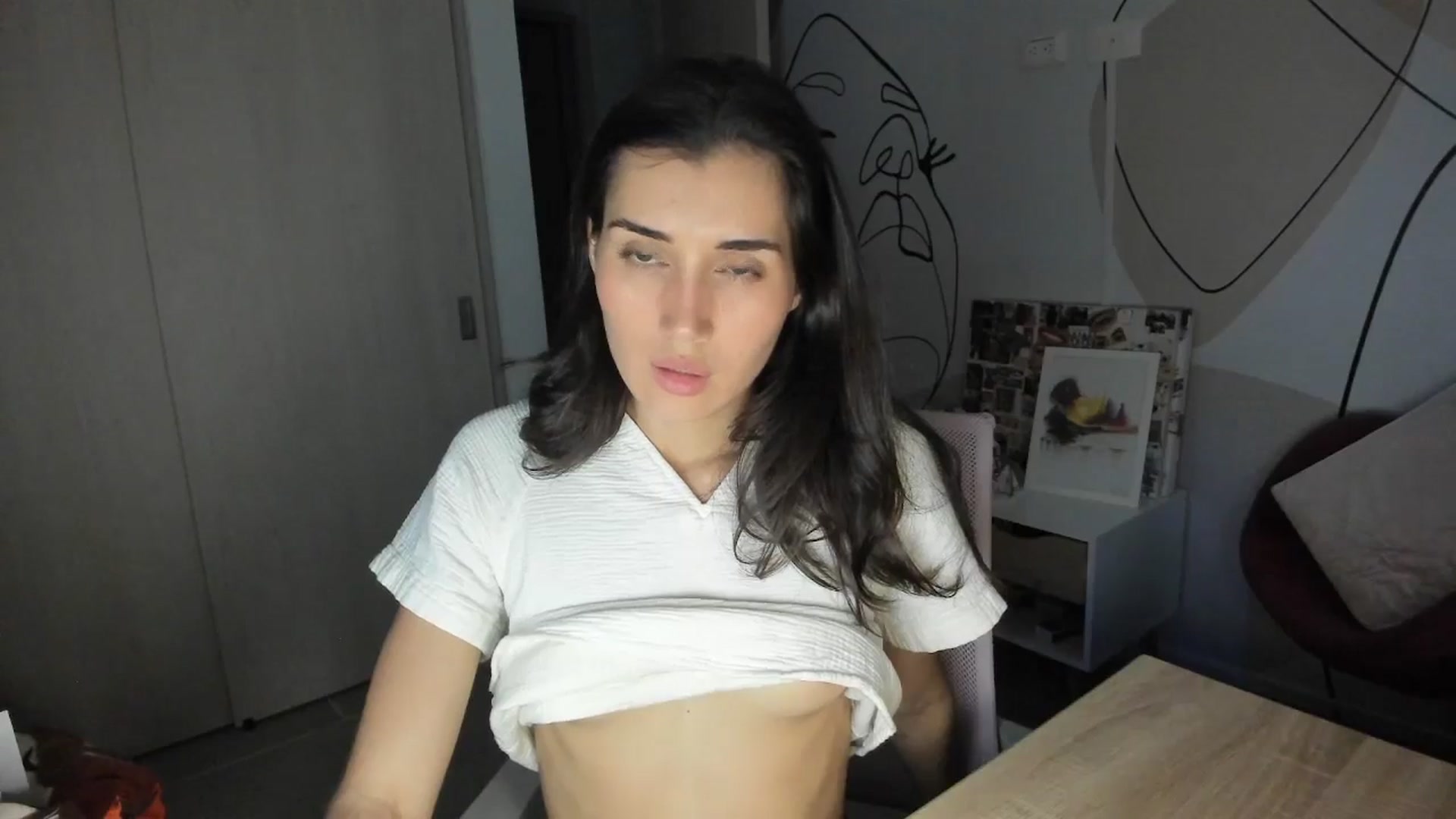 Gallery image thumbnail from Angelnaaughty's myfreecams stream on, 12/12/2025, 23:00 image 12 of 20