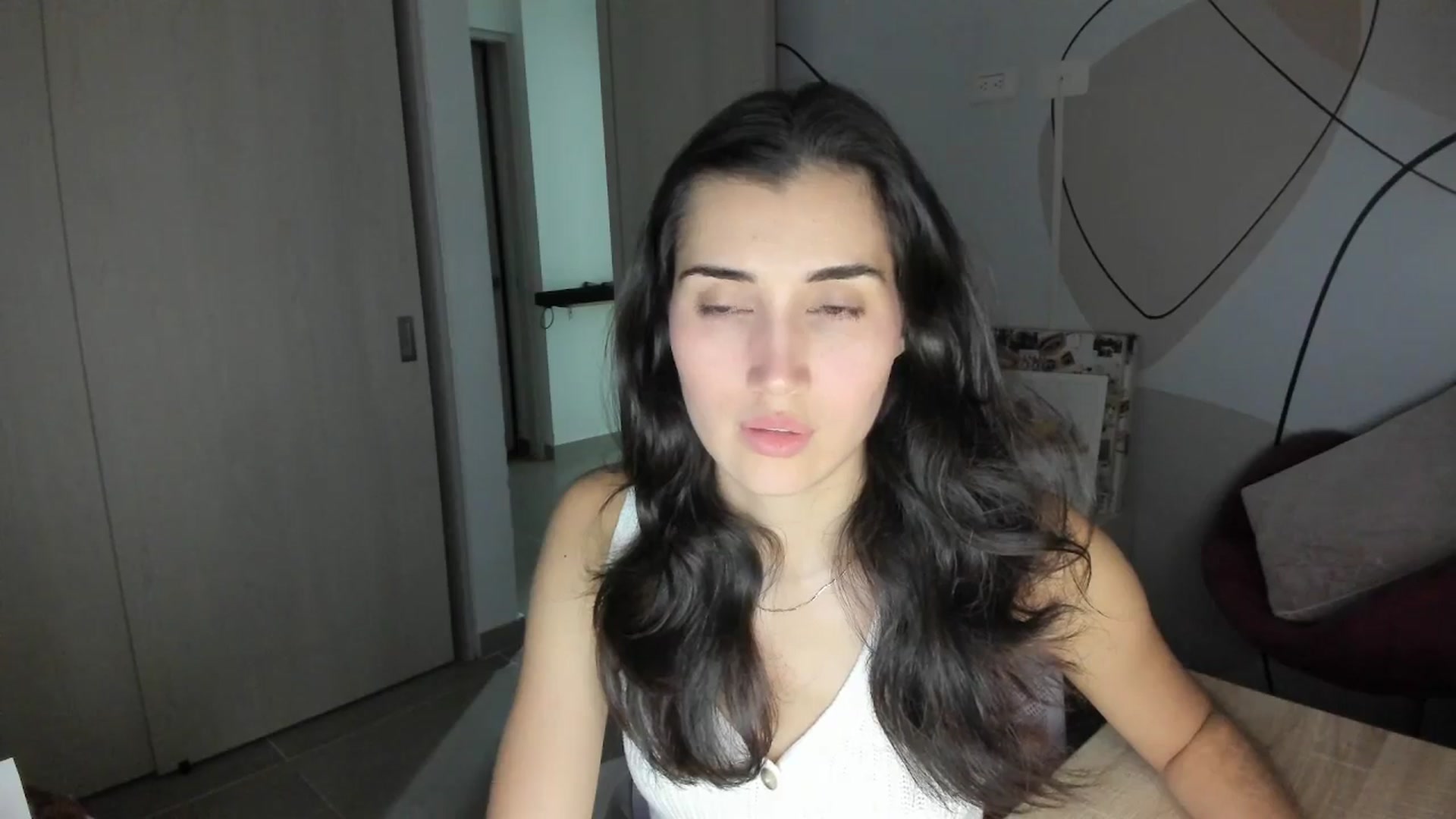 Gallery image thumbnail from Angelnaaughty's myfreecams stream on, 12/14/2025, 24:01 image 9 of 20
