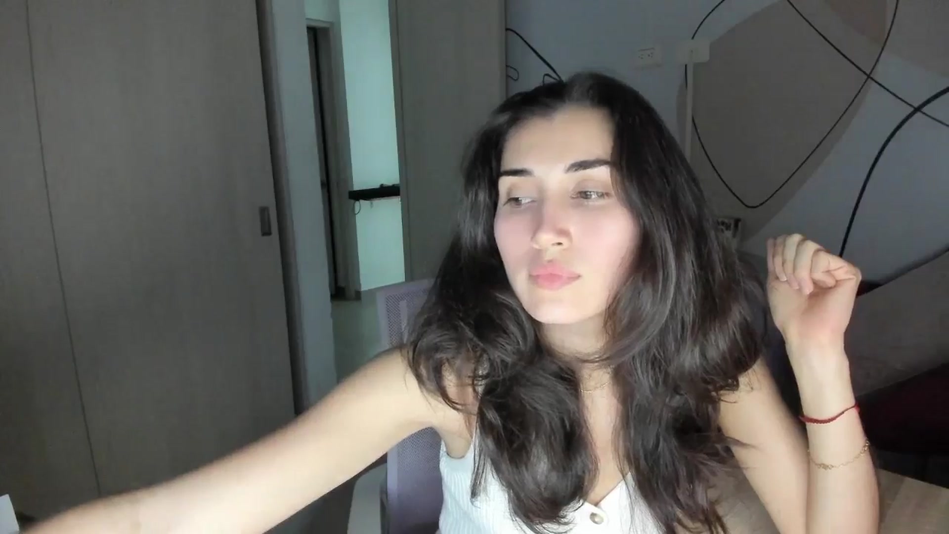 Gallery image thumbnail from Angelnaaughty's myfreecams stream on, 12/14/2025, 24:01 image 3 of 20