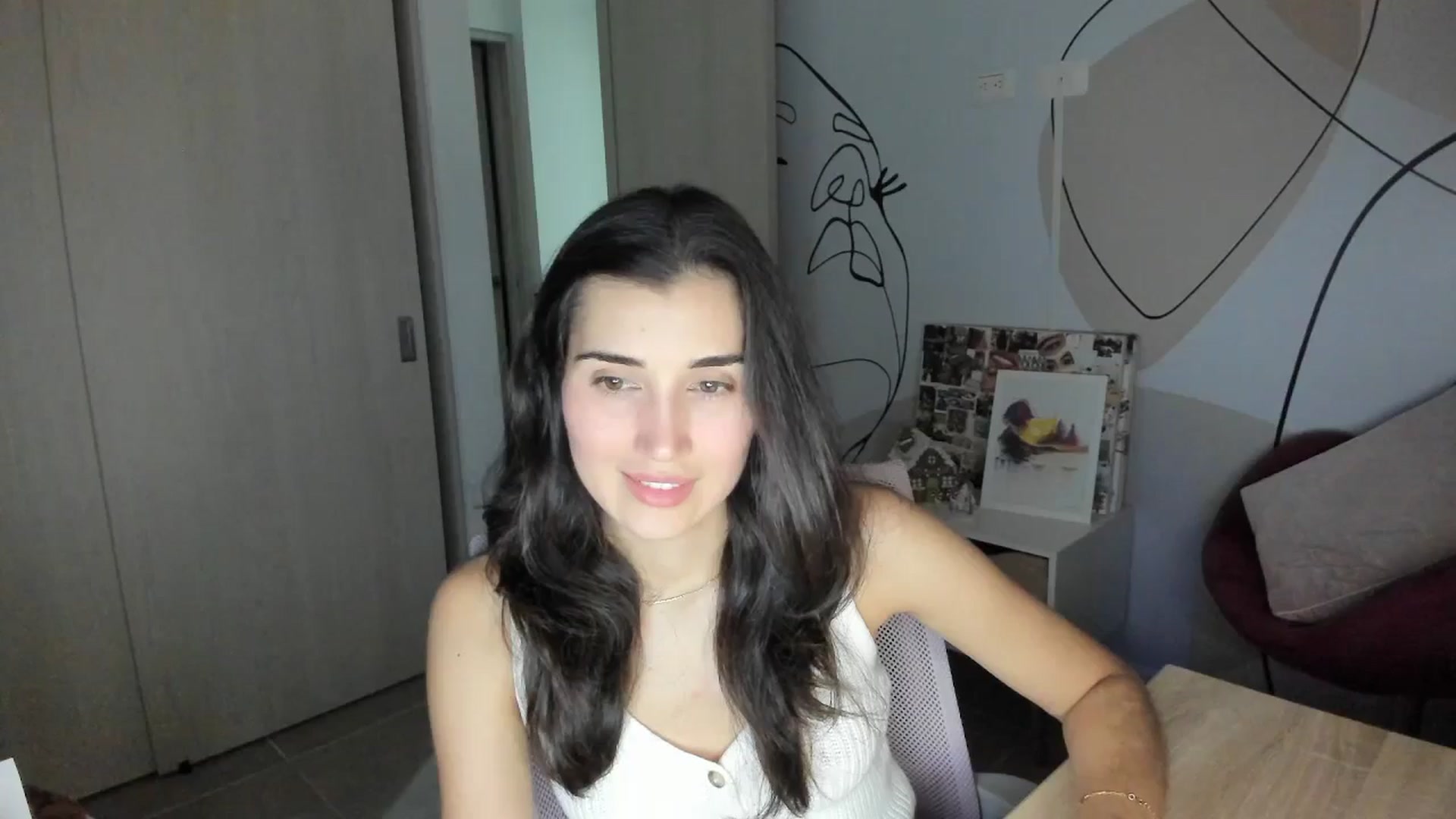Gallery image thumbnail from Angelnaaughty's myfreecams stream on, 12/14/2025, 24:01 image 1 of 20