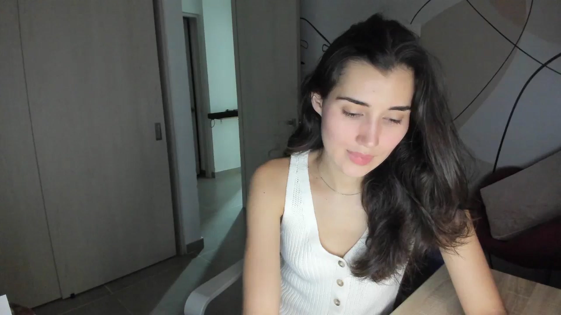 Gallery image thumbnail from Angelnaaughty's myfreecams stream on, 12/14/2025, 24:40 image 4 of 20