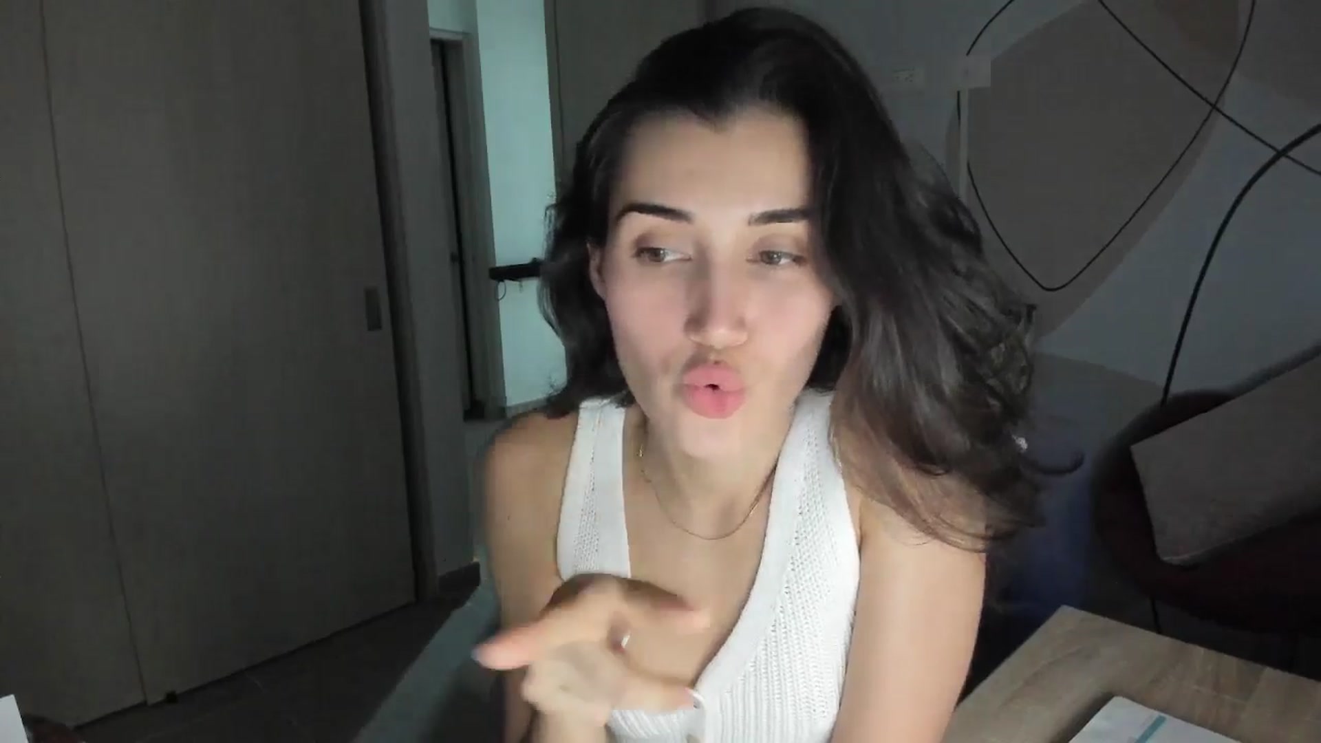 Gallery image thumbnail from Angelnaaughty's myfreecams stream on, 12/14/2025, 24:40 image 12 of 20