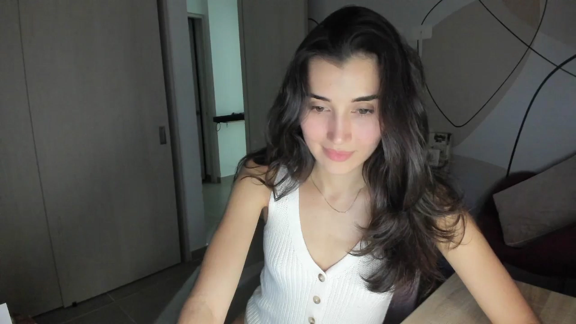 Gallery image thumbnail from Angelnaaughty's myfreecams stream on, 12/14/2025, 24:40 image 8 of 20
