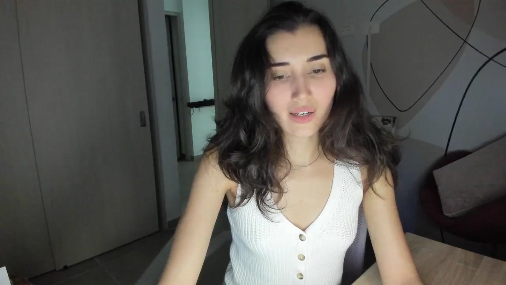 Gallery image thumbnail from Angelnaaughty's myfreecams stream on, 12/14/2025, 24:40 image 3 of 20