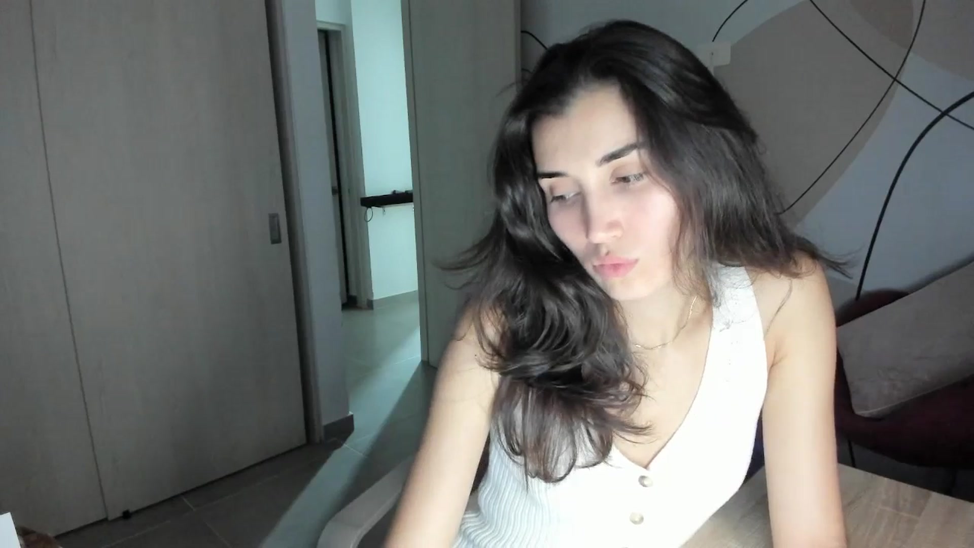 Gallery image thumbnail from Angelnaaughty's myfreecams stream on, 12/14/2025, 24:40 image 6 of 20