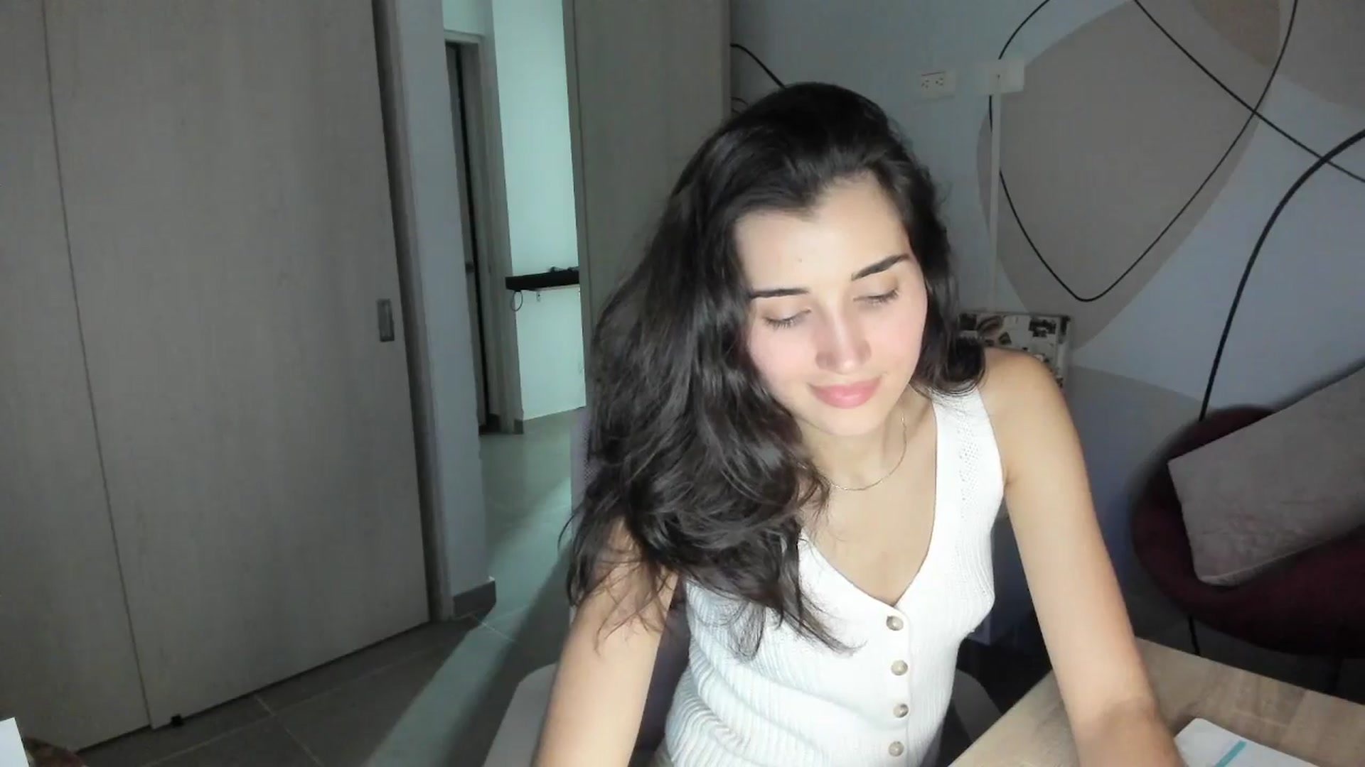 Gallery image thumbnail from Angelnaaughty's myfreecams stream on, 12/14/2025, 24:40 image 16 of 20