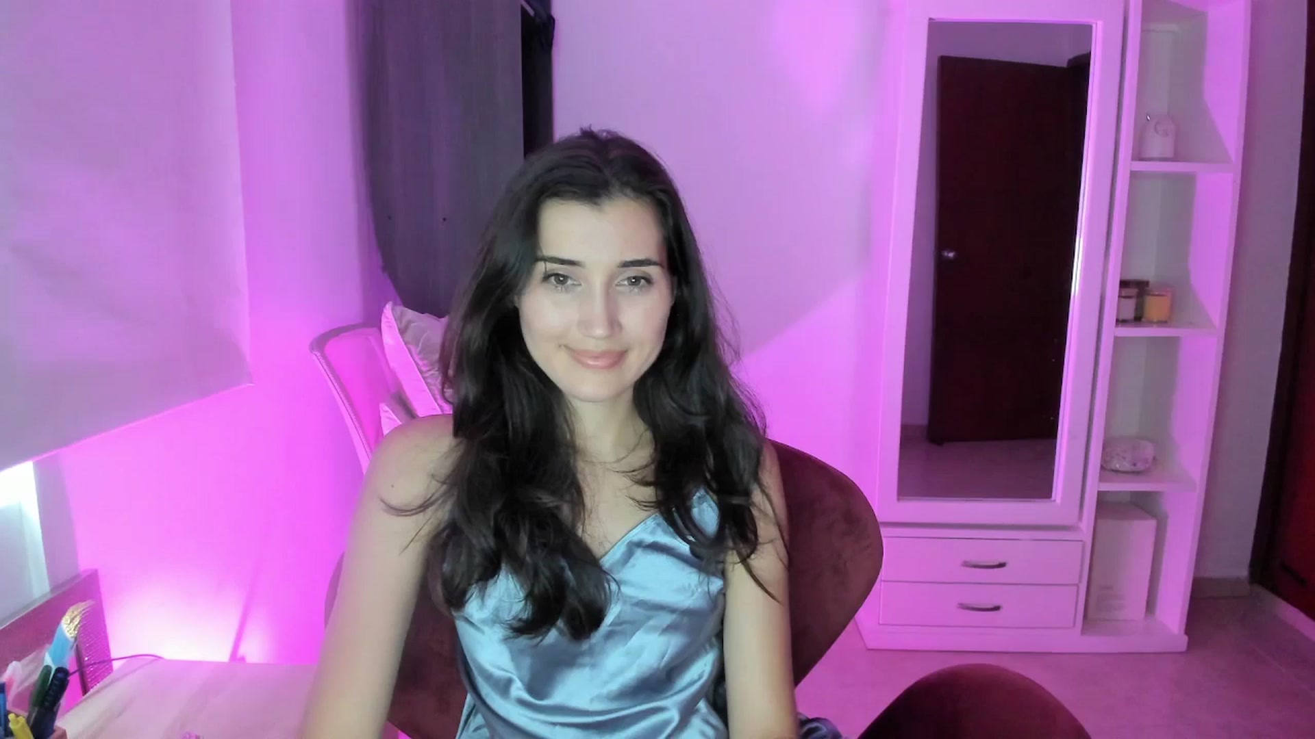 Gallery image thumbnail from Angelnaaughty's myfreecams stream on, 01/29/2026, 23:29 image 1 of 20