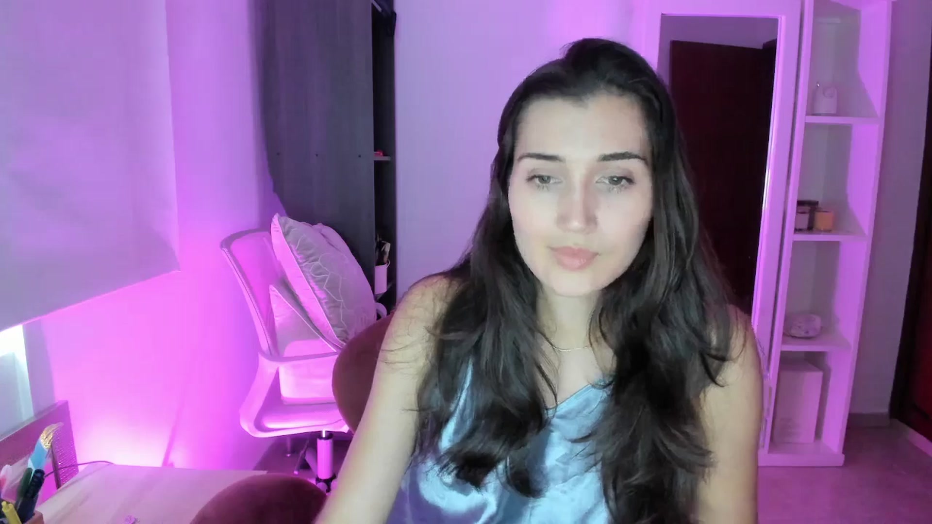 Gallery image thumbnail from Angelnaaughty's myfreecams stream on, 01/29/2026, 23:29 image 6 of 20