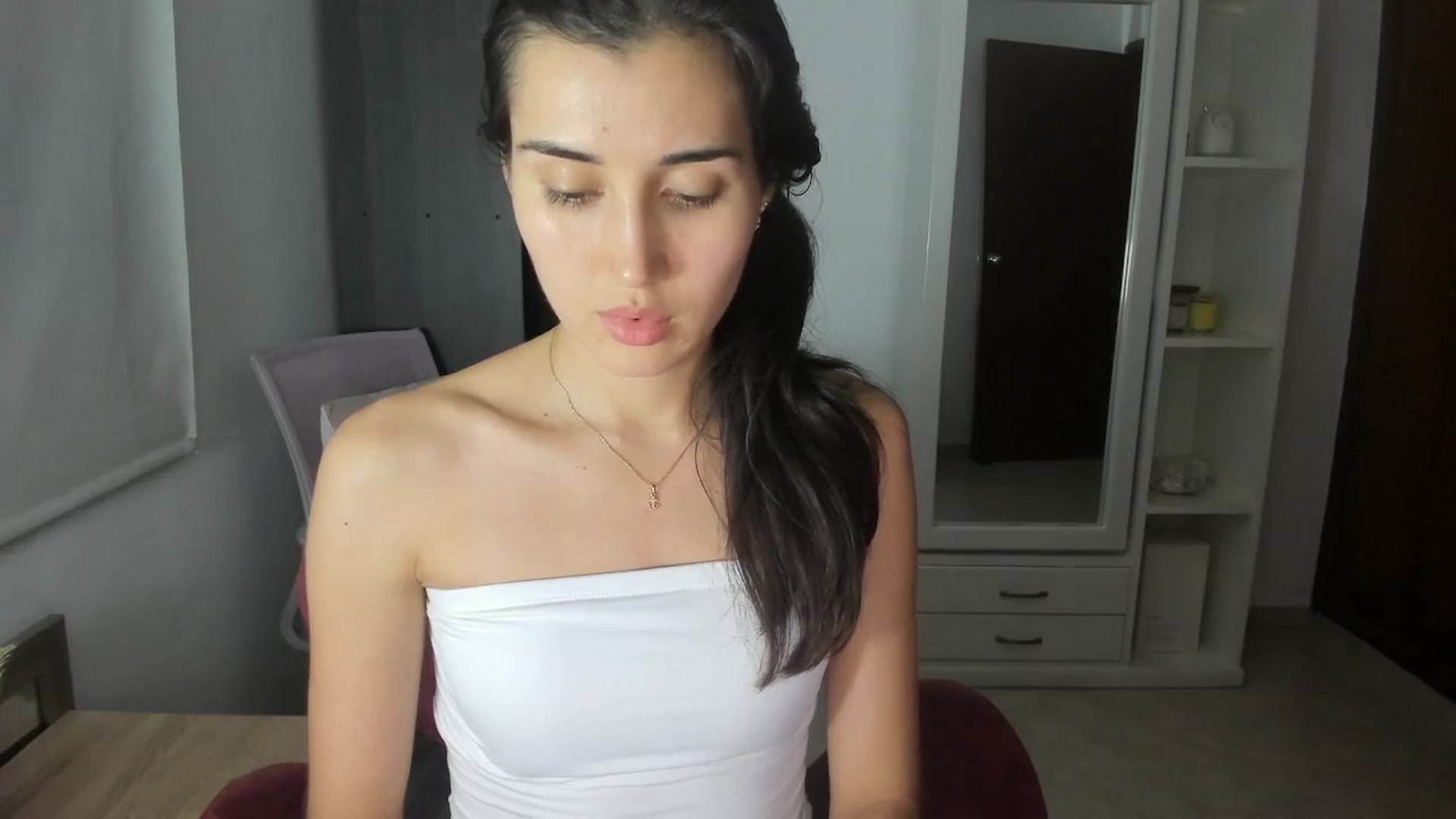 Gallery image thumbnail from Angelnaaughty's myfreecams stream on, 02/01/2026, 24:15 image 11 of 20