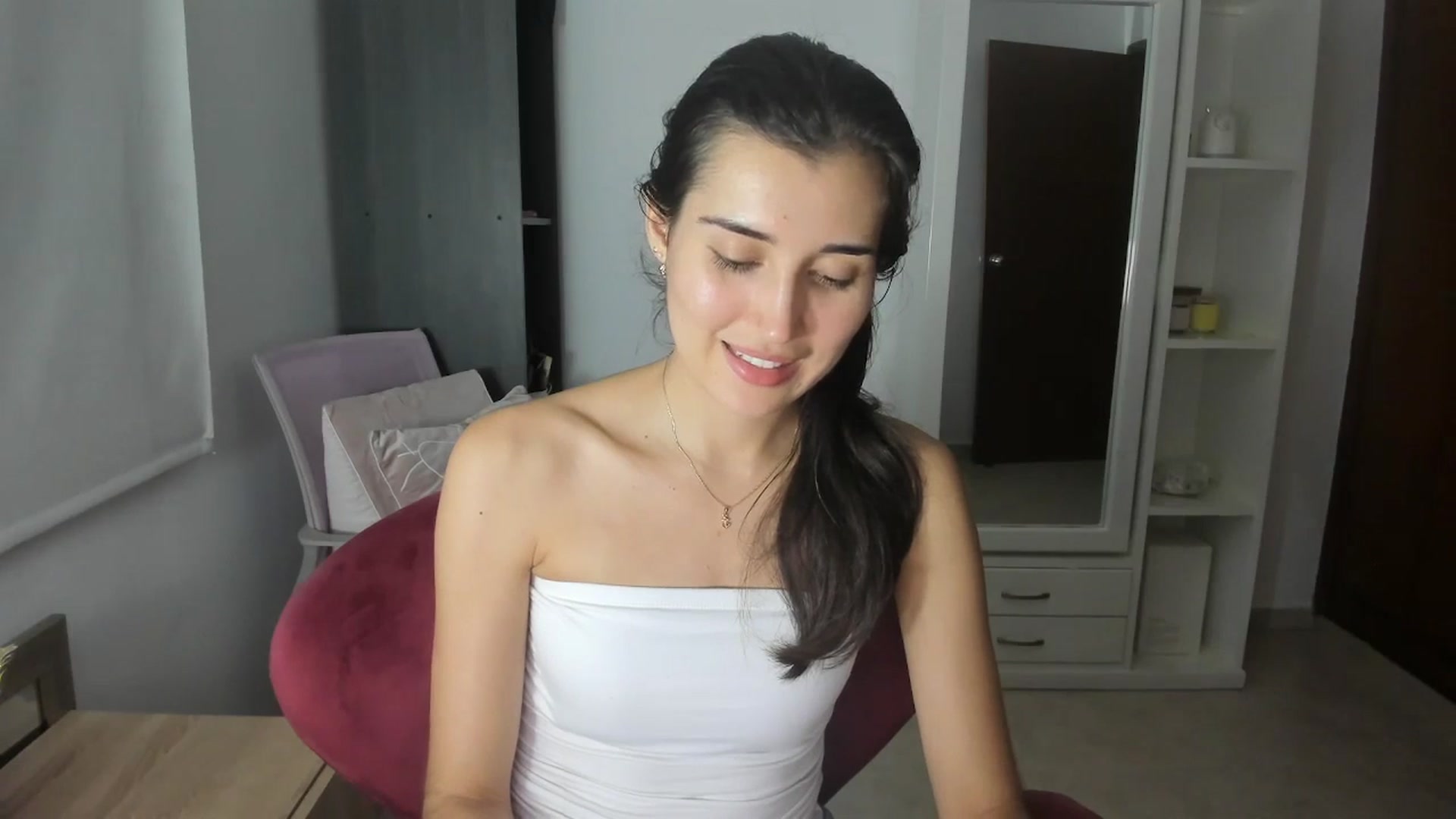 Gallery image thumbnail from Angelnaaughty's myfreecams stream on, 02/01/2026, 24:15 image 5 of 20