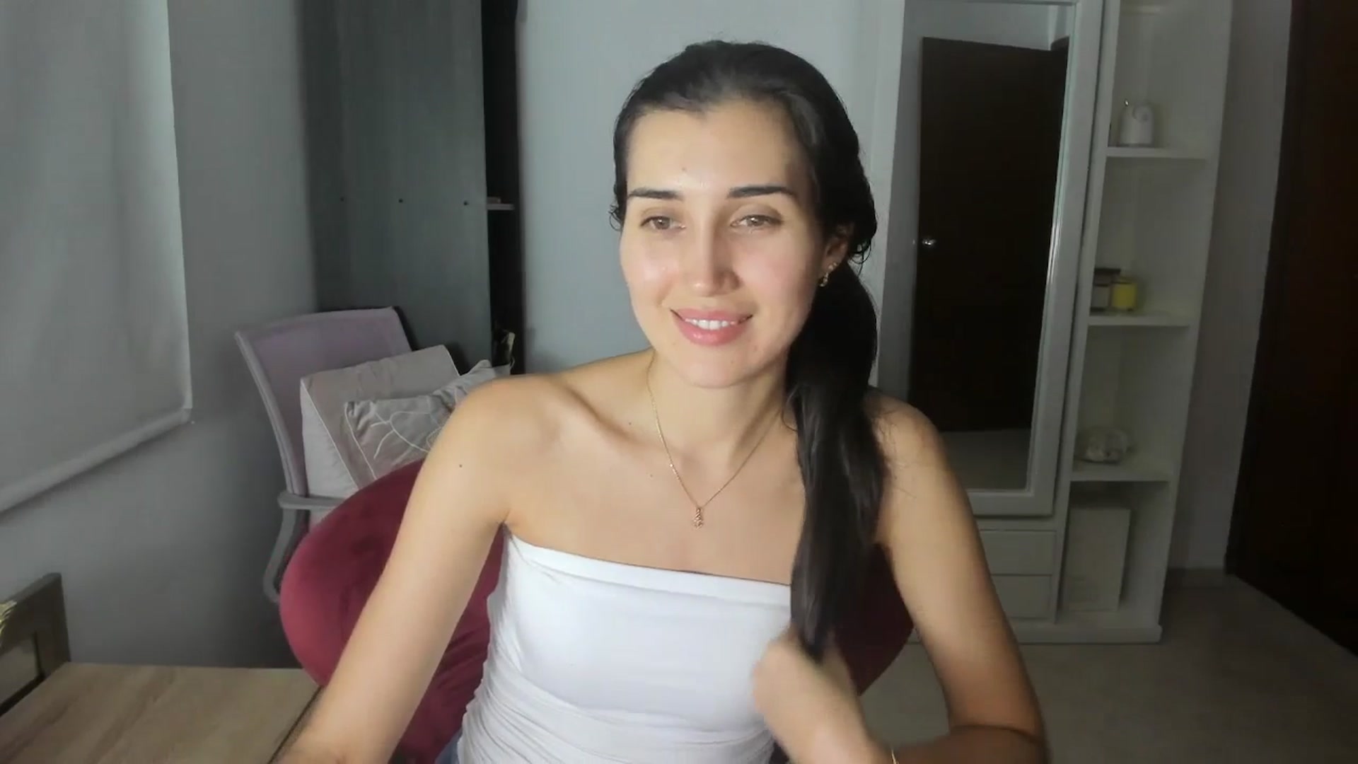 Gallery image thumbnail from Angelnaaughty's myfreecams stream on, 02/01/2026, 24:15 image 6 of 20