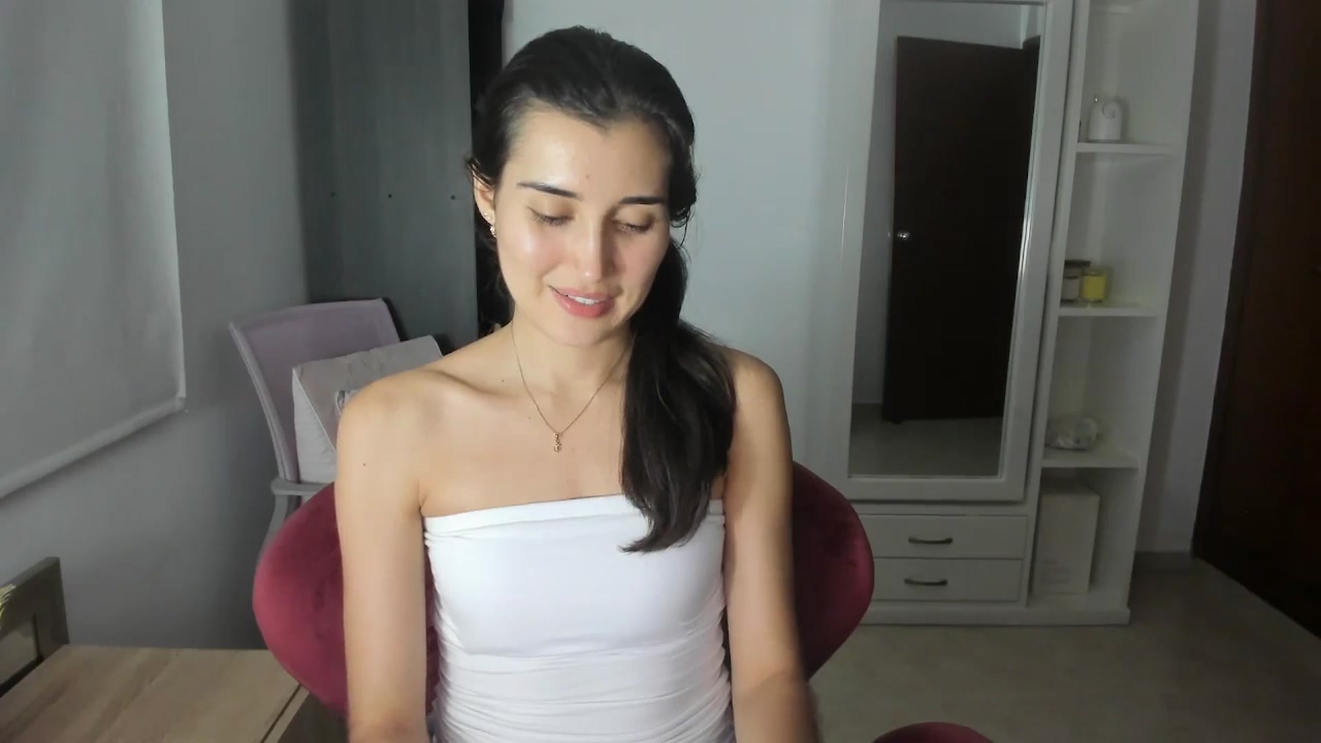 Gallery image thumbnail from Angelnaaughty's myfreecams stream on, 02/01/2026, 24:15 image 7 of 20