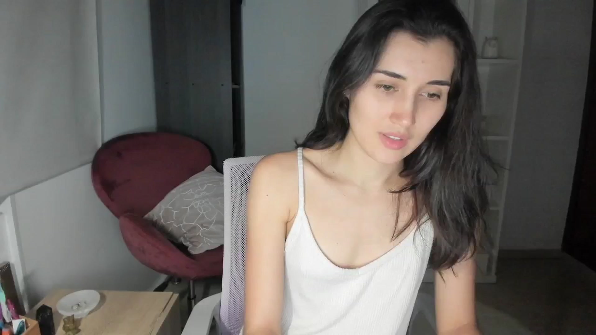 Gallery image thumbnail from Angelnaaughty's myfreecams stream on, 03/16/2026, 24:36 image 15 of 20