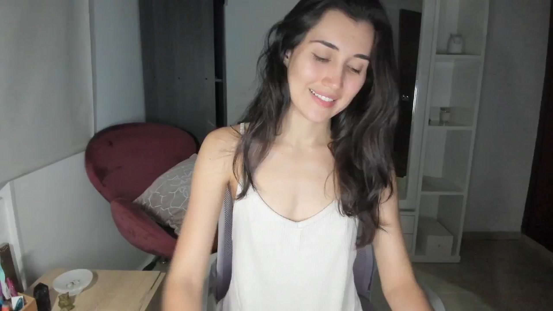 Gallery image thumbnail from Angelnaaughty's myfreecams stream on, 03/16/2026, 24:36 image 14 of 20