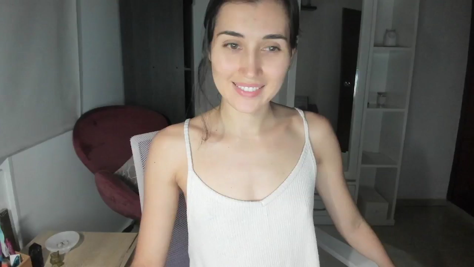 Gallery image thumbnail from Angelnaaughty's myfreecams stream on, 03/16/2026, 24:36 image 19 of 20