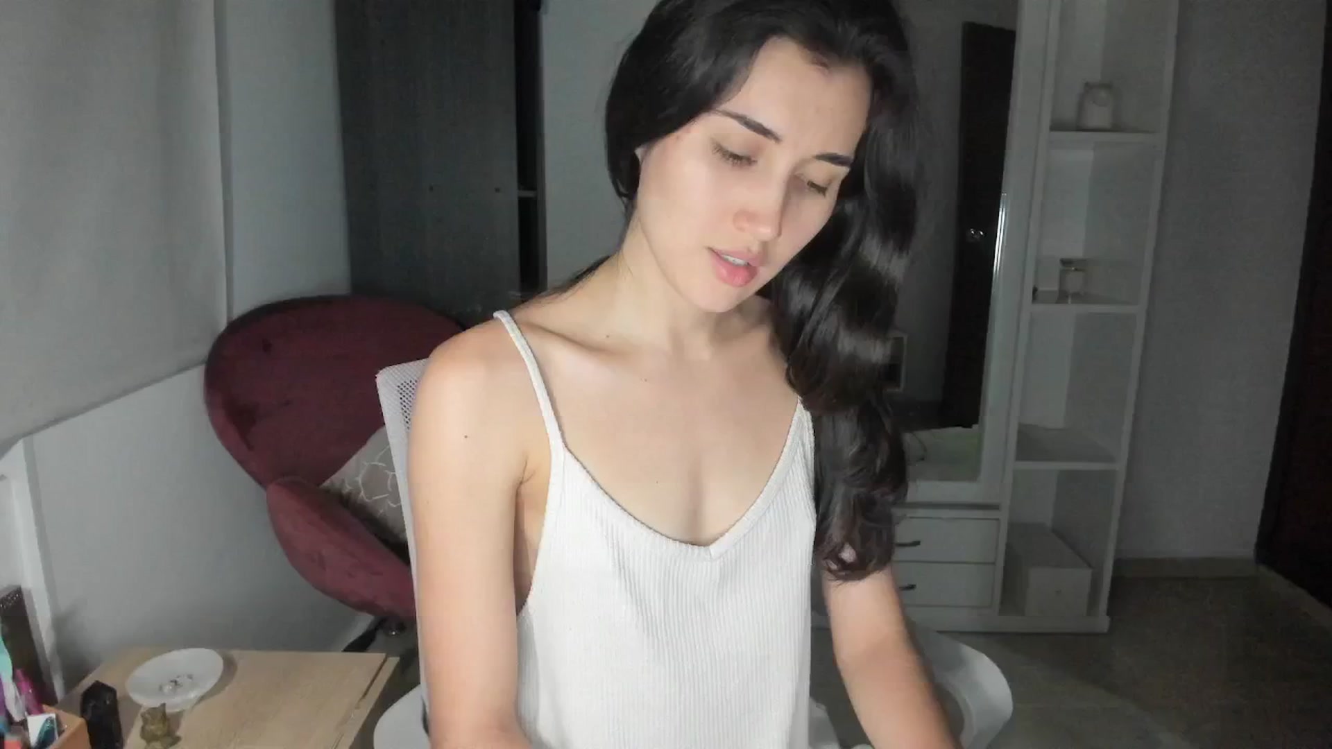 Gallery image thumbnail from Angelnaaughty's myfreecams stream on, 03/16/2026, 24:36 image 11 of 20