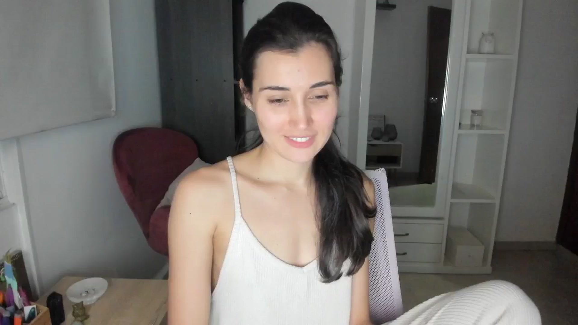 Gallery image thumbnail from Angelnaaughty's myfreecams stream on, 03/16/2026, 01:39 image 18 of 20