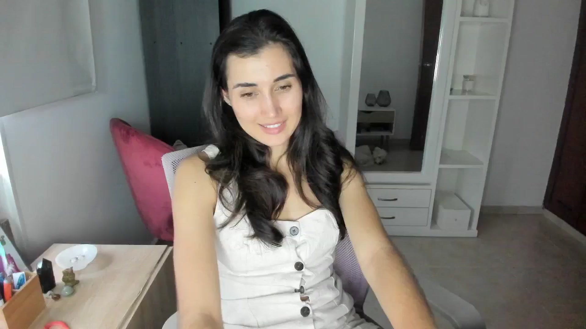 Gallery image thumbnail from Angelnaaughty's myfreecams stream on, 03/18/2026, 24:02 image 1 of 20