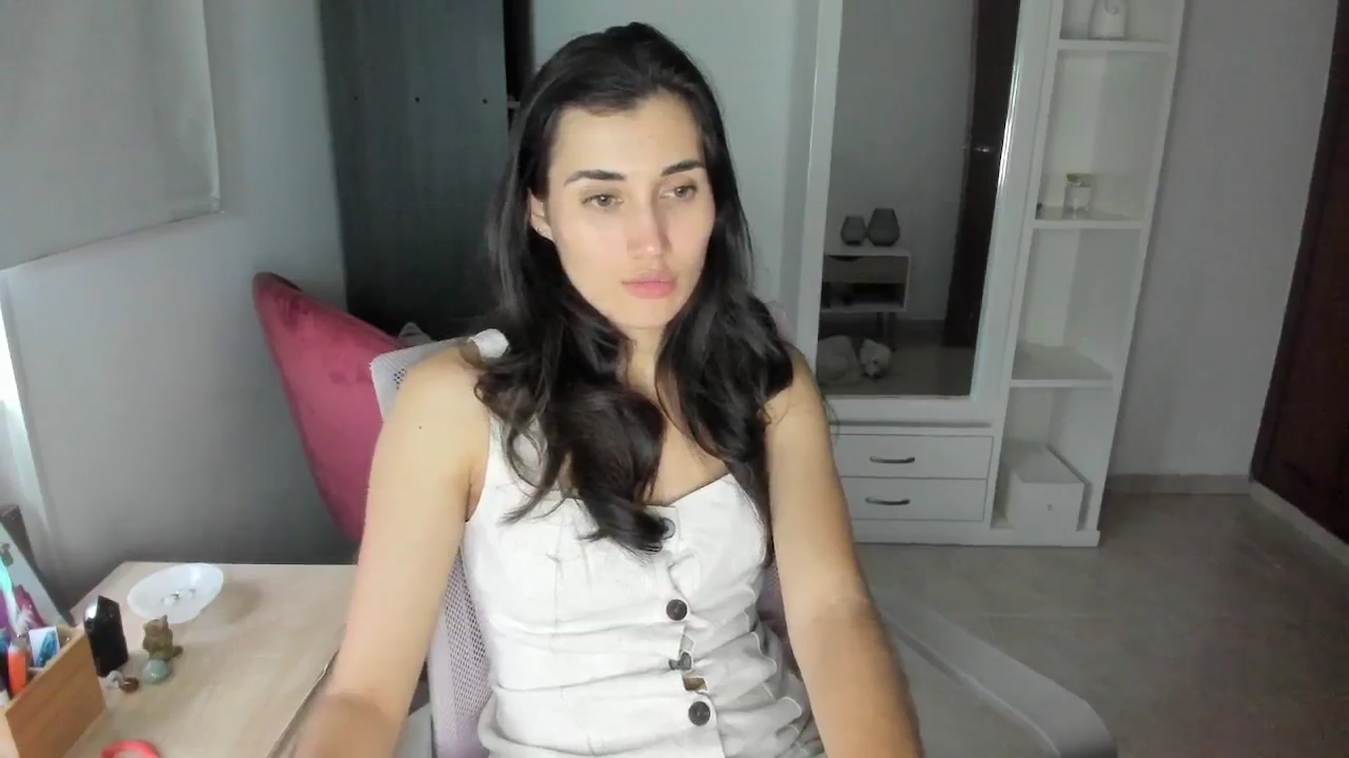 Gallery image thumbnail from Angelnaaughty's myfreecams stream on, 03/18/2026, 24:02 image 2 of 20