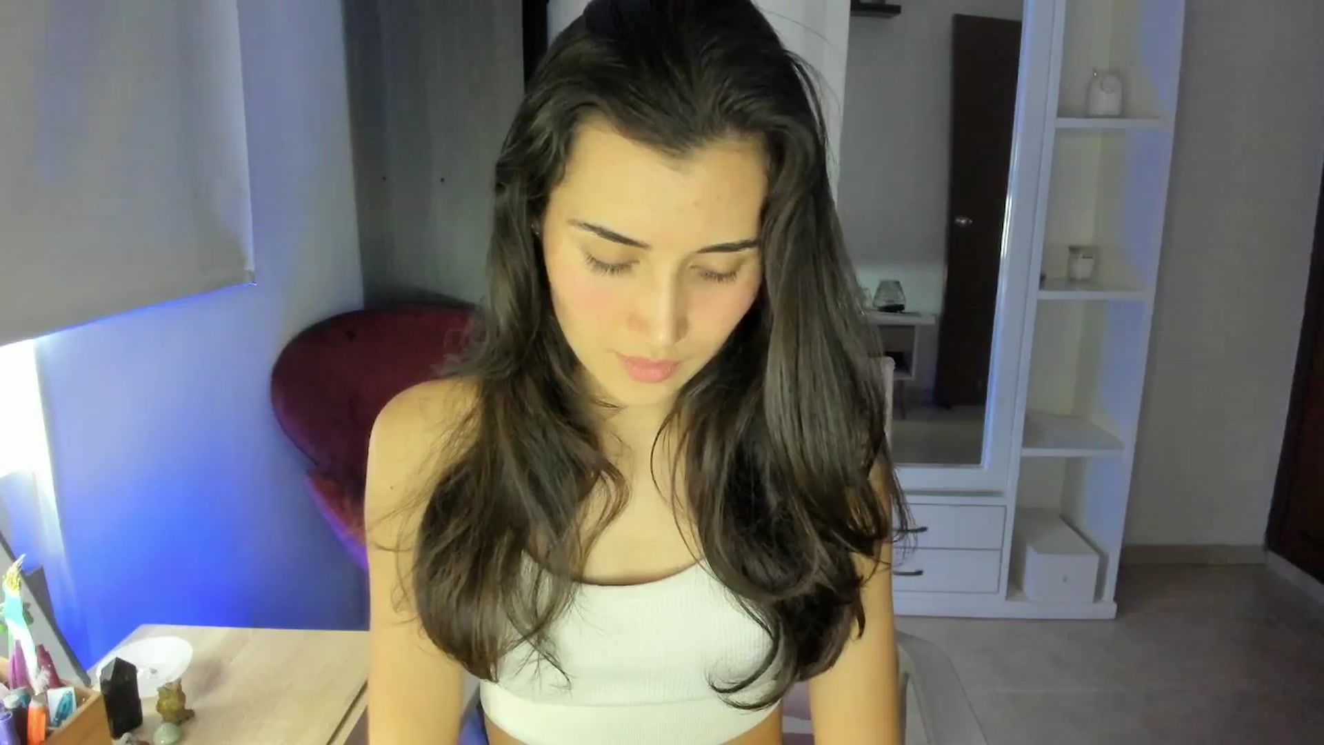 Gallery image thumbnail from Angelnaaughty's myfreecams stream on, 03/18/2026, 22:24 image 15 of 20