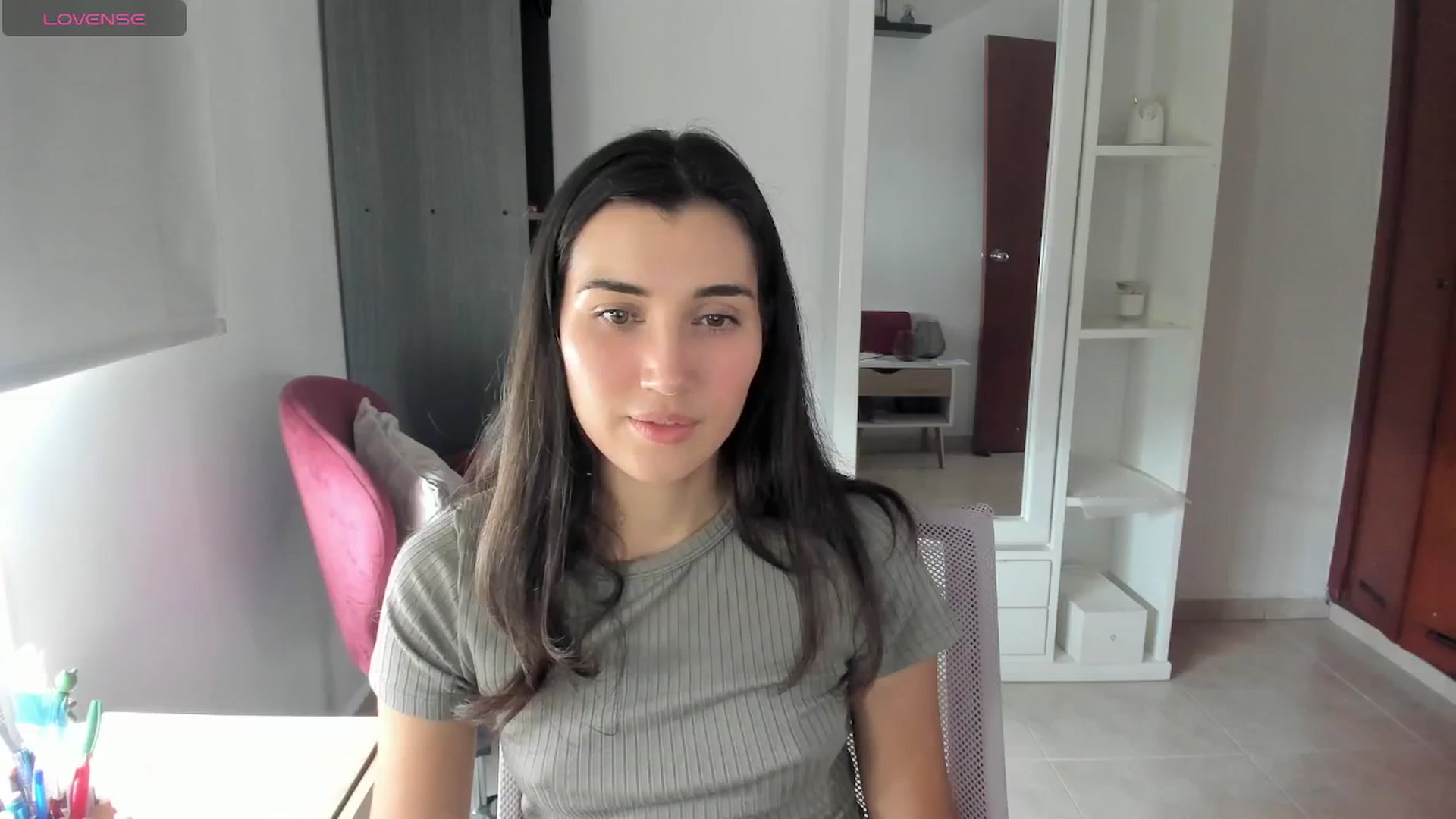 Gallery image thumbnail from Angelnaaughty's myfreecams stream on, 04/15/2026, 16:31 image 4 of 20